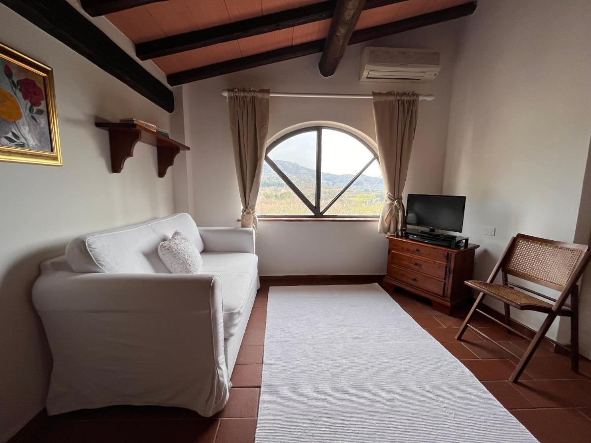 Casa Del Pino Bed & Breakfast Борго а Буджано Екстериор снимка