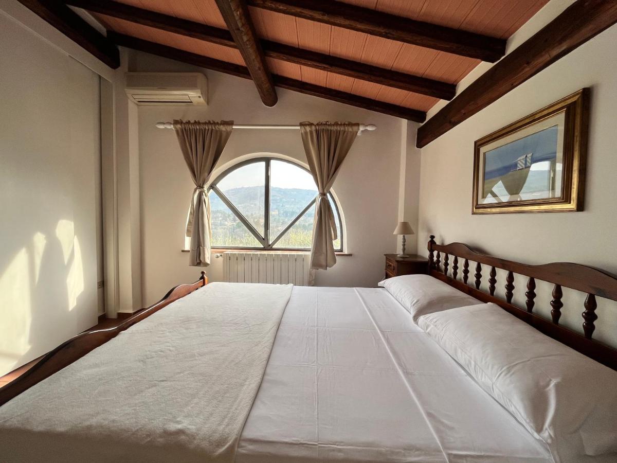 Casa Del Pino Bed & Breakfast Борго а Буджано Екстериор снимка