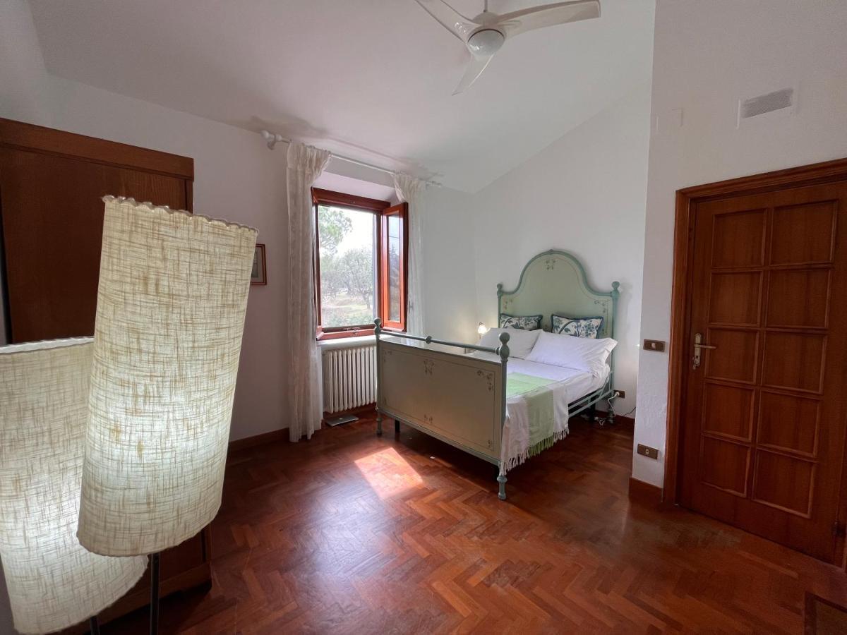 Casa Del Pino Bed & Breakfast Борго а Буджано Екстериор снимка