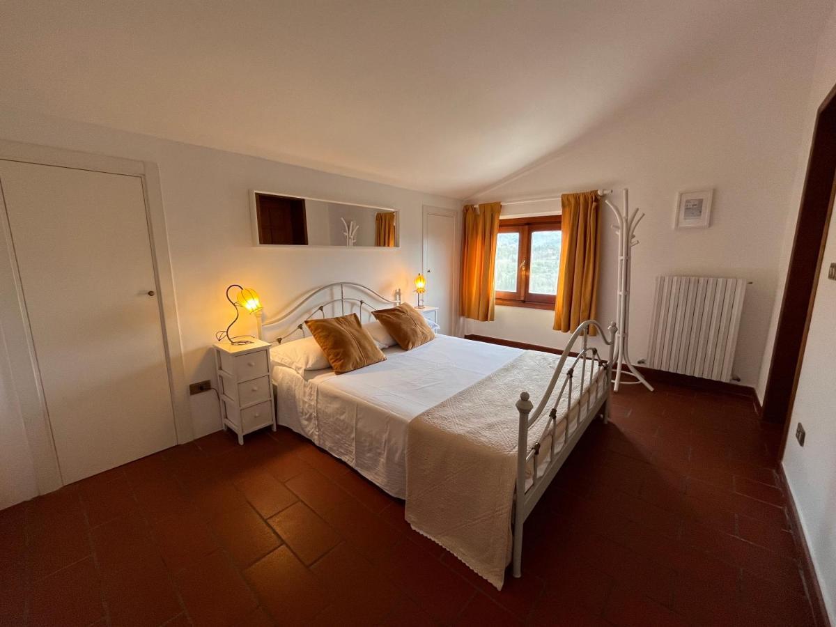 Casa Del Pino Bed & Breakfast Борго а Буджано Екстериор снимка