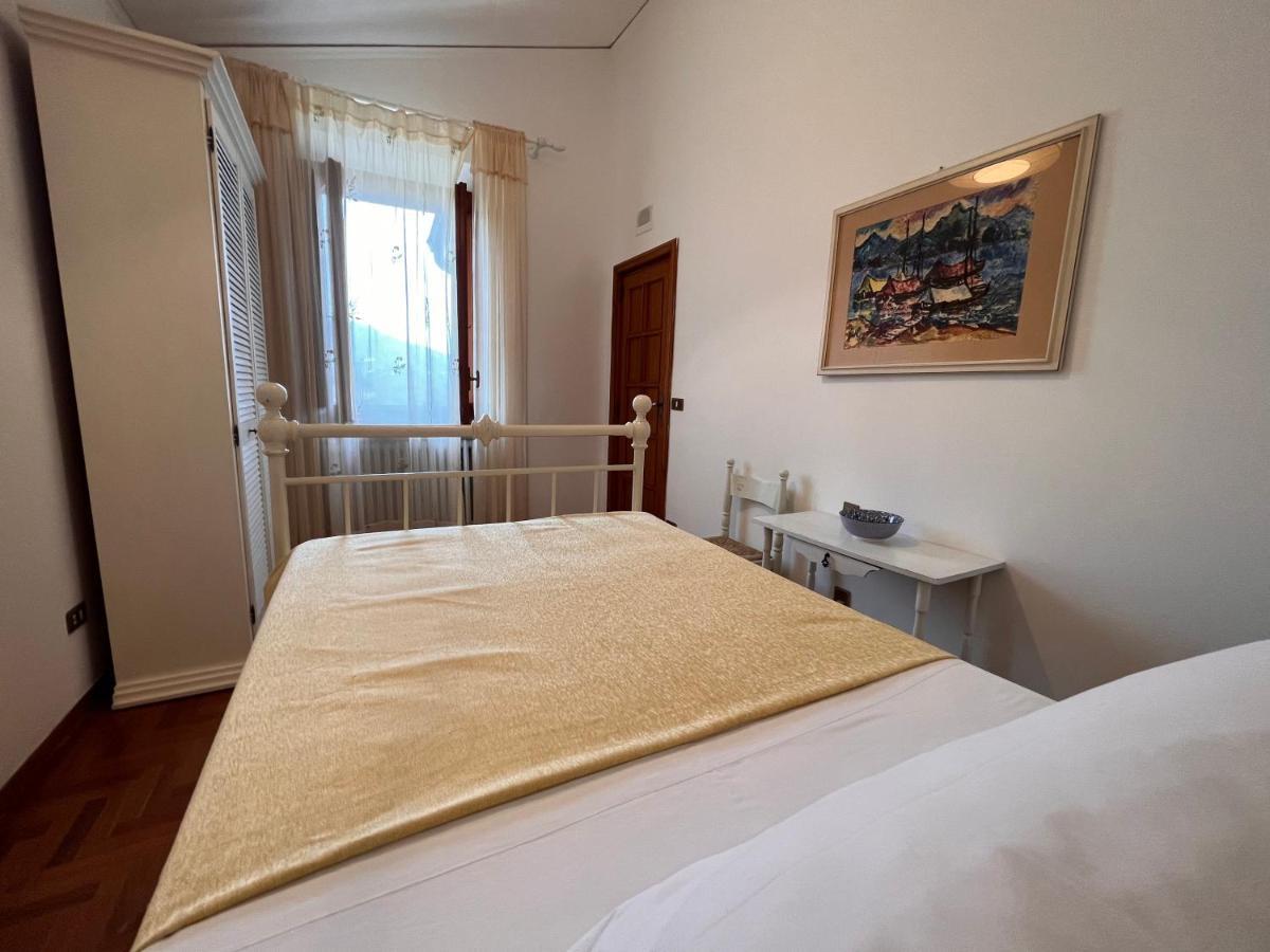 Casa Del Pino Bed & Breakfast Борго а Буджано Екстериор снимка