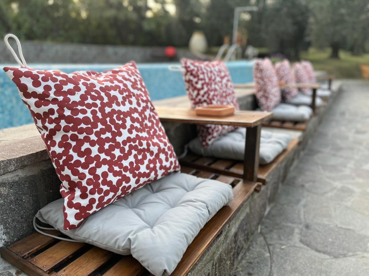 Casa Del Pino Bed & Breakfast Борго а Буджано Екстериор снимка
