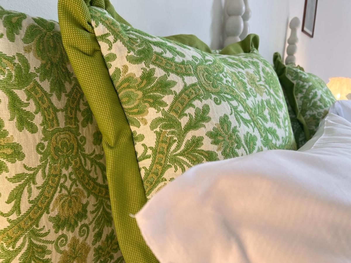 Casa Del Pino Bed & Breakfast Борго а Буджано Екстериор снимка