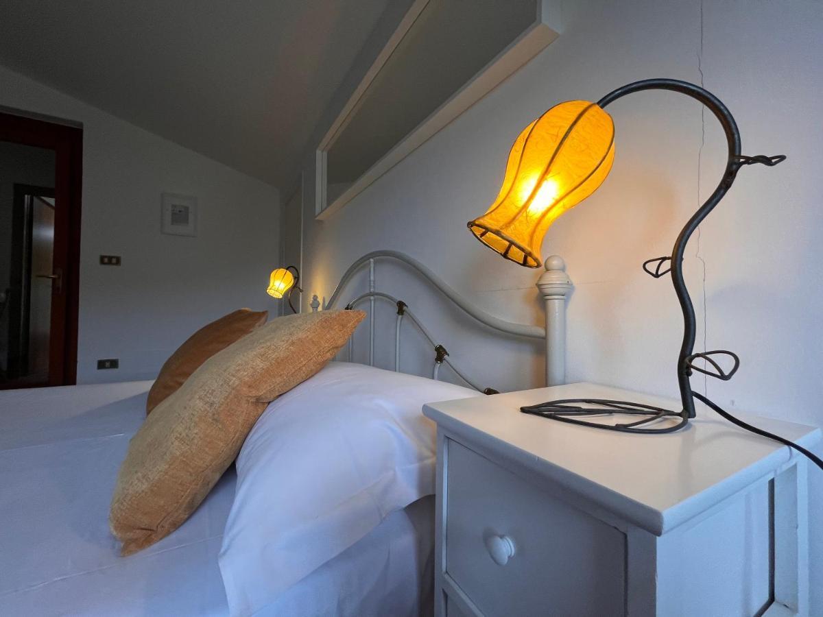 Casa Del Pino Bed & Breakfast Борго а Буджано Екстериор снимка